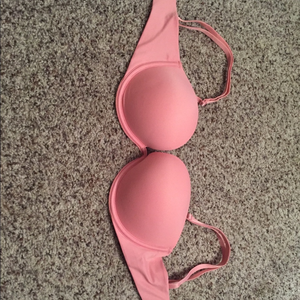NWOT VS strapless bra- size 32D